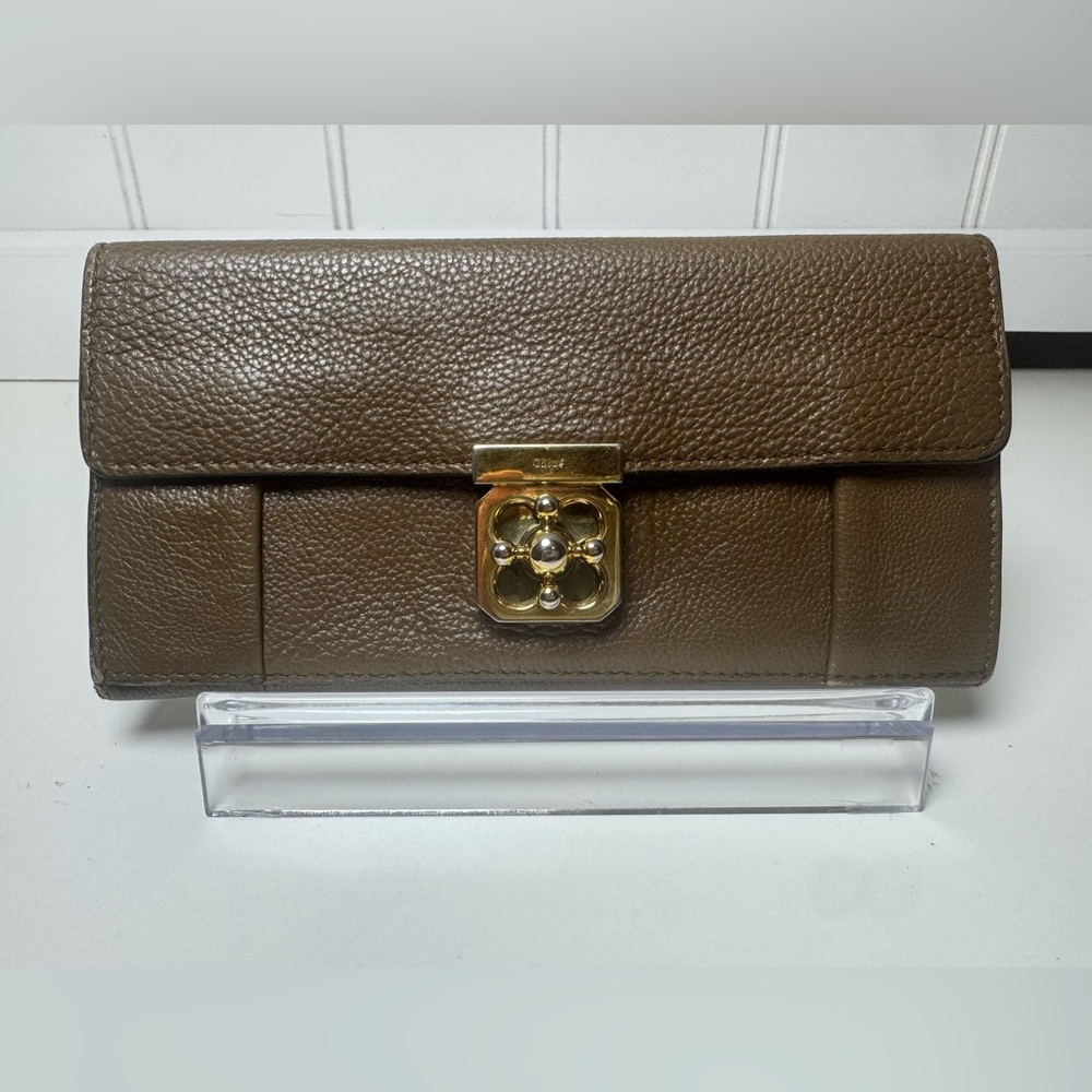 Chloe Bi-Fold Wallet Flap Pebbled Brown Leather Wallet With Gold Clasp